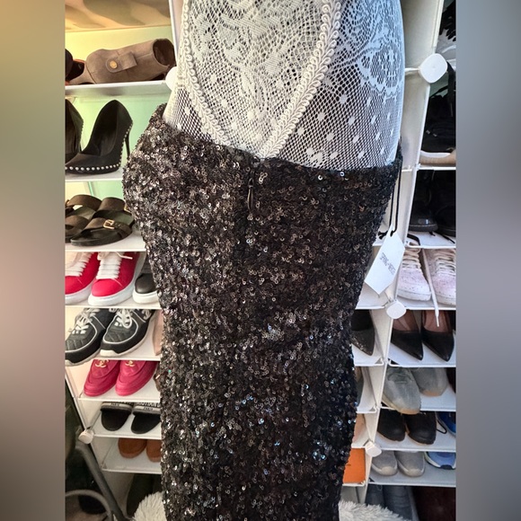 Spring + Mercer Mini Black Sequin One-Shoulder Dress NWT size Small - Picture 7 of 10